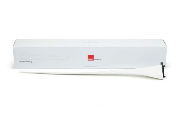 IMC33-0039 - Blatt einer Windkraftanlage - 1