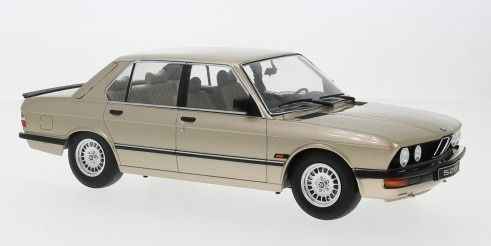 IXO18CMC184.22 - 1987 Gold BMW 520i E28 - 1