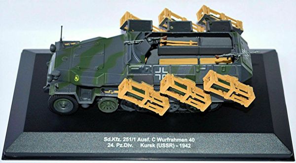 MAGMIVWARFRUMEN - Deutscher gepanzerter Raketenwerfer HANOMAG SD.KFZ 251/1 Ausf.c Wurfframen 40 24. Panzerdivision Kampf um Kursk UdSSR 1942 - 1