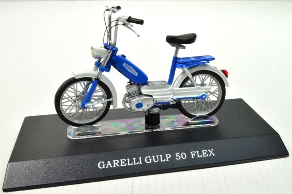 MAGMOT057 - Blaues und weißes 1970 GARELLI Gulp 50 Flex Moped - 1