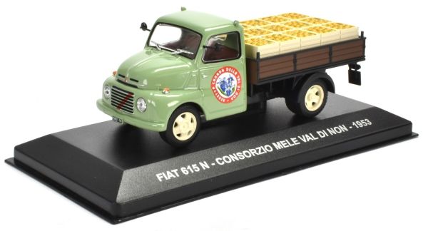 NET0031 - FIAT 615 N 1953 Tablettträger mit Obstladung Italienische Firma Val Di Non - 1