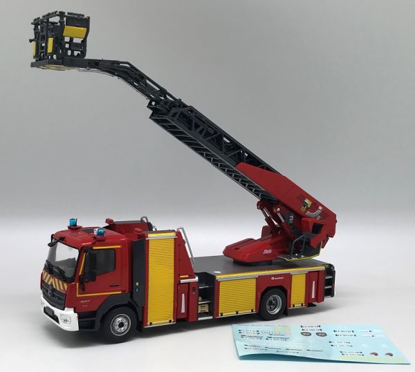 ODE067 - Feuerwehrauto limitiert auf 725 Stück - MERCEDES Atego EPC30 L32A-XS - 1