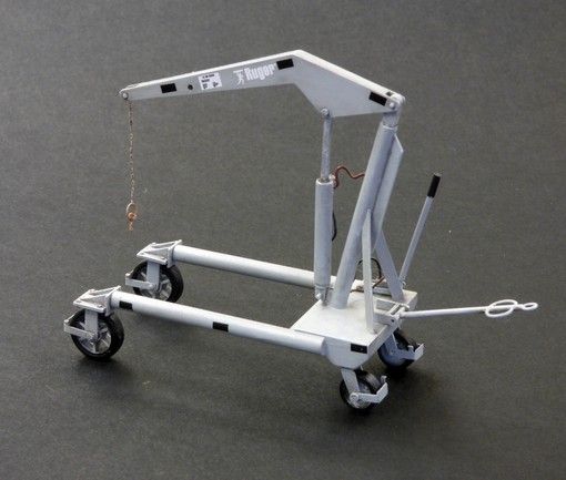 PLS4055 - Miniatur-Hebewagen im Bausatz zum Zusammenbauen und Lackieren - 1
