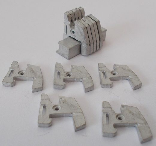 PMAA-012 - FIAT Miniatur-Gewichtshalter mit 10 Gewichten zum Bemalen - 1