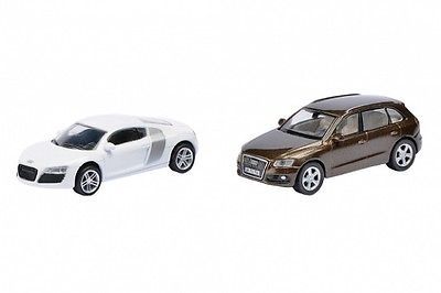 SCH24902 - Set aus AUDI R8 und AUDI Q5 4X4 magnetisch - 1
