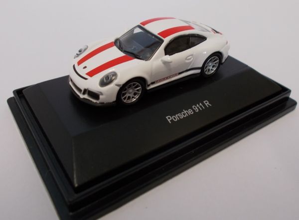 SCH26299 - PORSCHE 911 R weiß mit roten Streifen - 1