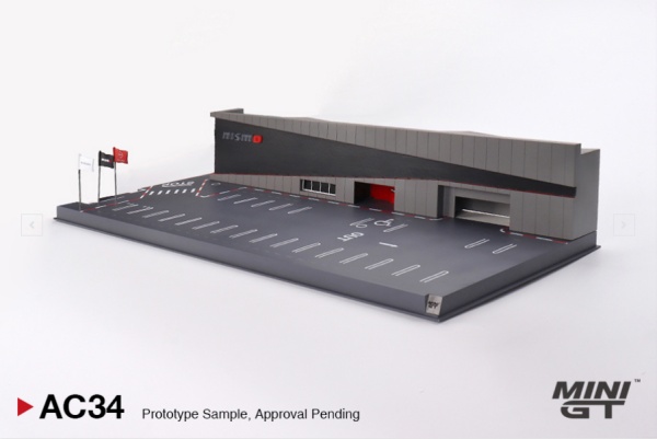 MGTAC34 - Diorama Nissan Motosport und Customizing Nismo Operationszentrum 2024 - 1