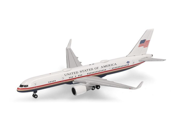 HER539548 - BOEING VC-32 U.S. Air Force Air Force Two 1st Airlift Squadron – Joint Base Andrews – 99-0003 - 1