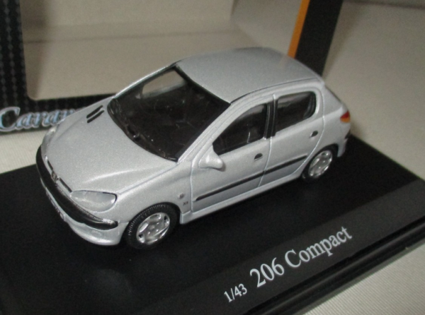 CAR42490 - PEUGEOT 206 silber - 1