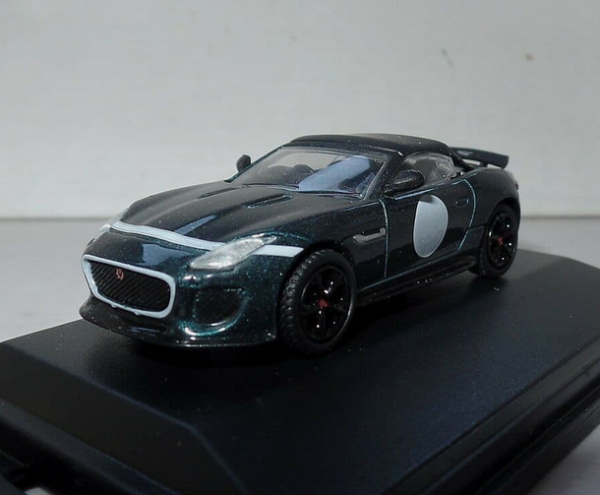 OXF76JFT001 - JAGUAR F-Type Project 7, grün (British Racing Green) - 1