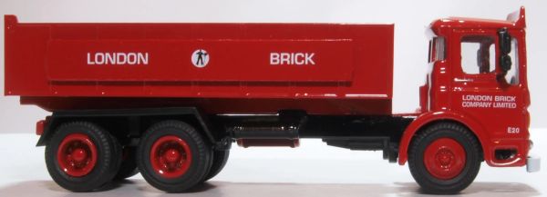 OXF76TIP005 - AEC Ergomatic 6x4 mit Kipper der London Brick Company - 1