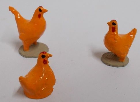 UM205 - Lot von 2 Hühnern und 1 Huhn - 1
