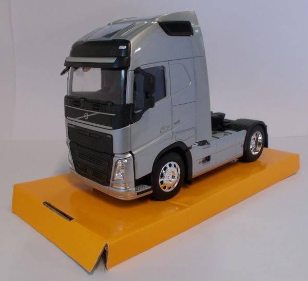 WEL32690S-W - VOLVO FH 500 4x2 2016 grau - 1