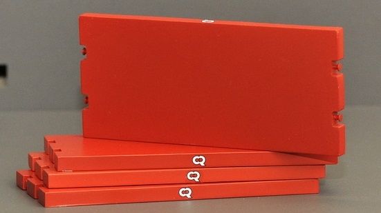 YCC604-2G - 4 Fahrbahnplatten - 11 x 5 cm - Rot RAL 3002 RIGA MAINZ - 1