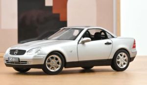 NOREV183020 - MERCEDES-BENZ SLK 1996 Brillantsilber