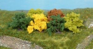 HEK1181 - Satz von 8 roten Büschen. grün und gelb 4 cm