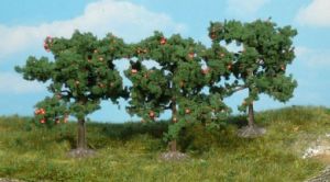 HEK1160 - Satz von 3 Apfelbäumen 8cm