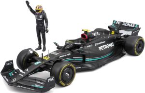 BUR28037H - MERCEDES-AMG W14E SF-23 #44 mit L. Hamilton Figur