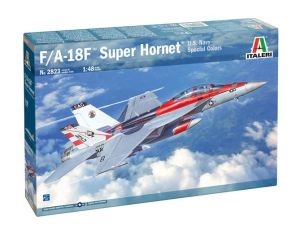 ITA2823 - F/A-18F Super Hornet Kampfflugzeug in spezieller US Navy-Lackierung zum Zusammenbauen und Lackieren