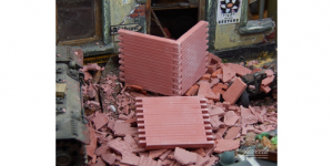 JUW23317 - Set aus 6 Mauersegmenten aus rotem Backstein