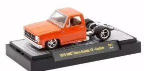 M2M-32600-81-B - GMC Sierra Grande 15 - Custom 1976 Orange