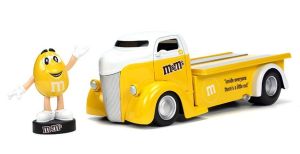 JAD33425 - FORD Coe Flatbed mit M&M's Gelb Figur 1947