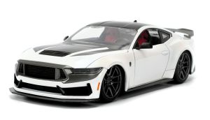 JAD35504 - FORD Mustang Dark Horse weiß – PINK SLIPS