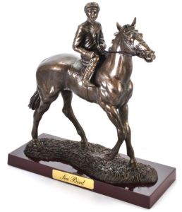 ATL4652112 - Rennpferd-Statue – Seevogel