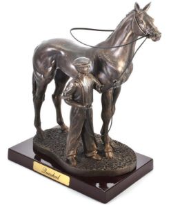 ATL4652119 - Rennpferd-Statue – Zerschmettert