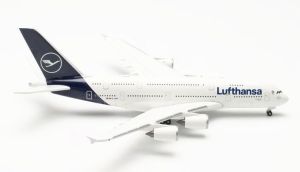 HER533072-001 - Verkehrsflugzeug ARIBUS A380-800 Lufthansa D-AIMK Düsseldorf