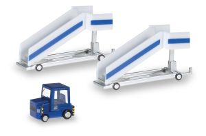 HER551861 - Passagiertreppe mit Schlepper