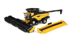 ERT61001 - NEW HOLLAND CR11 Mähdrescher mit 2 Schneidwerken