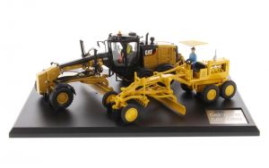 DCM85560 - CATERPILLAR Grader Evolution Pack Nr. 12 und 12M3
