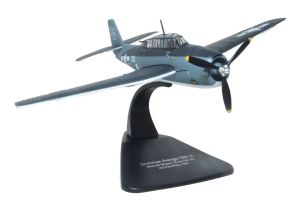OXFAC132 - GRUMMAN Avenger #83 – Blopsy Composite Staffel 76 USS Petrof Bay 1945