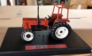 CW0304 - FIAT 670H 4wd Terracotta
