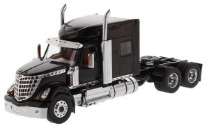 DCM71023 - INTERNATIONAL Lonestar 6x4 Schwarz