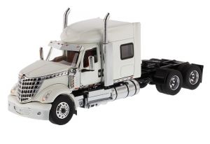 DCM71024 - INTERNATIONAL Lonestar 6x4 Weiß