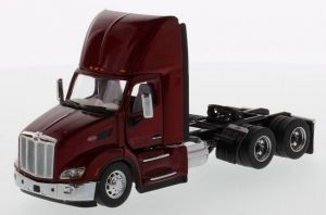 DCM71068 - PETERBILT 579 6x2 Burgund