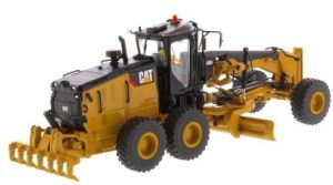 DCM85545 - CATERPILLAR 14M3 Grader mit Fahrer und Metallbox