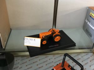 CW0066 - FIAT211R