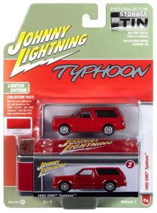 JLCT016A-B - 1992 GMC Typhoon, rot, aus der COLLECTOR TINS 2025 Serie, noch in Originalverpackung.