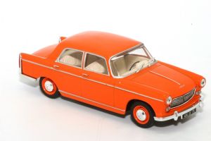 ODE079 - PEUGEOT 404 Limousine 1960 Orange