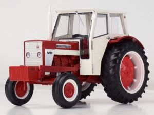 REP601 - IH 724 mit Kabine