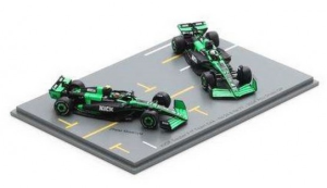SPAY417 - STAKE F1 C44 #24 und #77 GP Abu Dhabi 2024 V.BOTTAS und Z.GUANYU