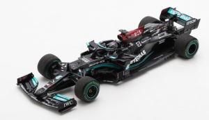 SPA18S604 - MERCEDES-AMG Petronas W12 E Performance #44 1. GP Russland 2021 L. HAMILTON 100. GP