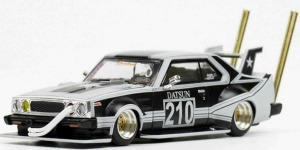 PR64-73 - NISSAN Skyline C210 Bosozoku Mattschwarz