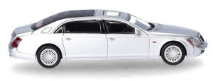 HER87MC000023 - MAYBACH 62S 2002 silber