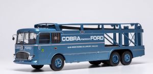 IXOTTR041.22 - FIAT 306/2 6x2 1956 Bartoletti Transporter - FORD COBRA Blau