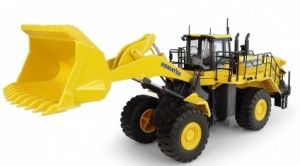 UH8127 - KOMATSU WA600-8 Lader
