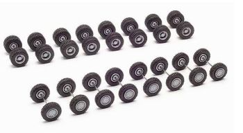 HER054089 - Geländereifen mit 4x4-Felgen – 8 Paar Vorderräder und 8 Zwillingsräder